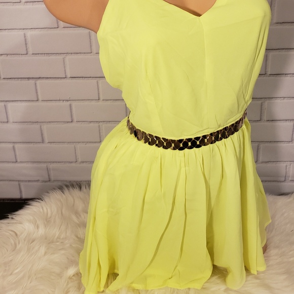 🔸️ Lemon Lime and Gold Romper - Picture 4 of 5